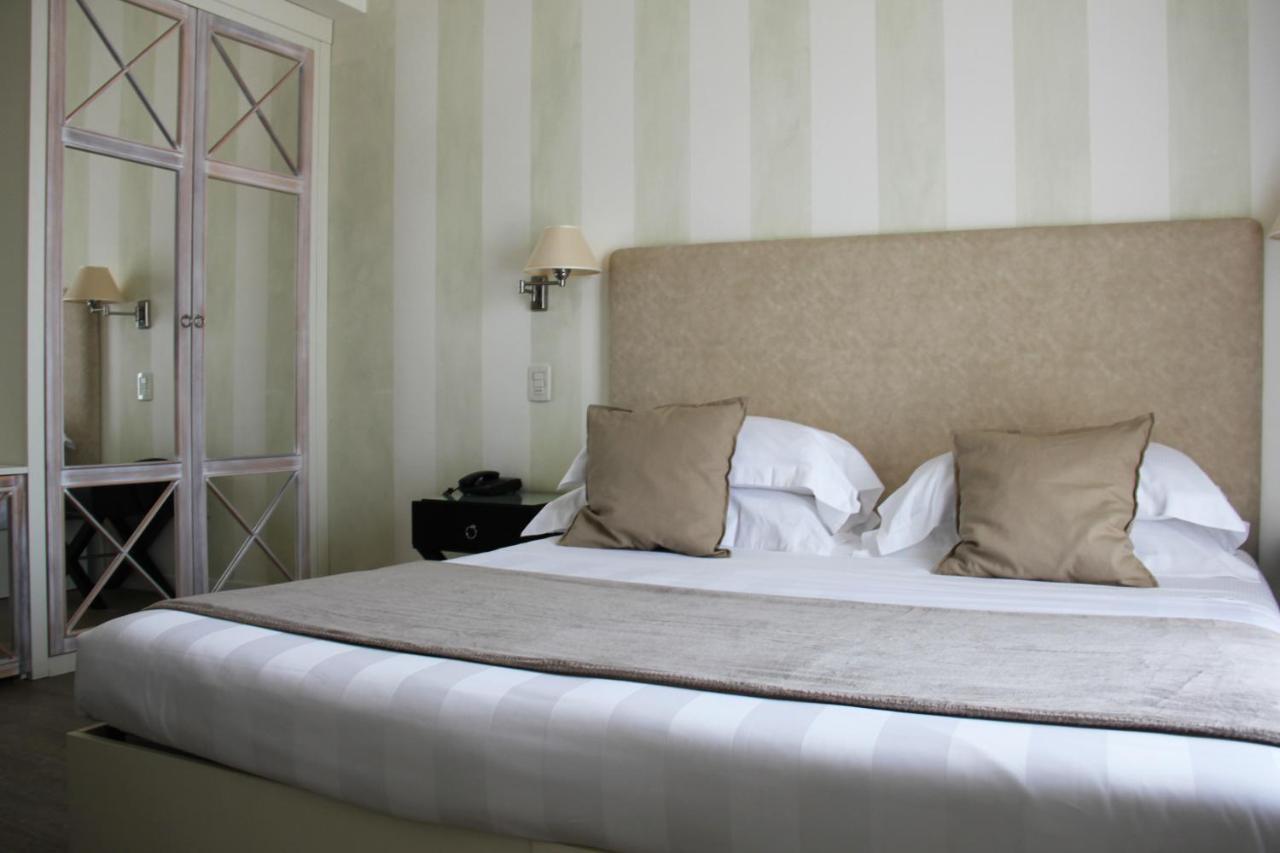 Hotel Bijou Forte dei Marmi Exterior photo