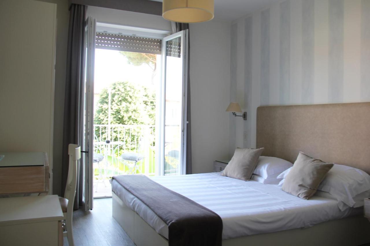 Hotel Bijou Forte dei Marmi Exterior photo